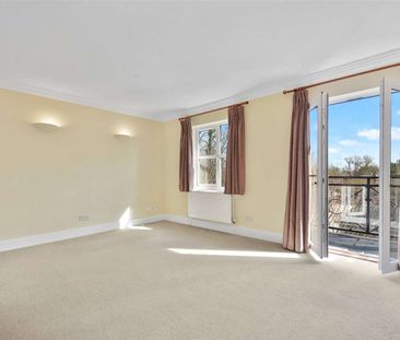 Bright second floor one bedroom apartment in a sought-after develop... - Photo 5