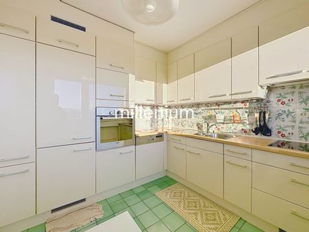 Furnished apartment with balcony near the UN - Photo 5