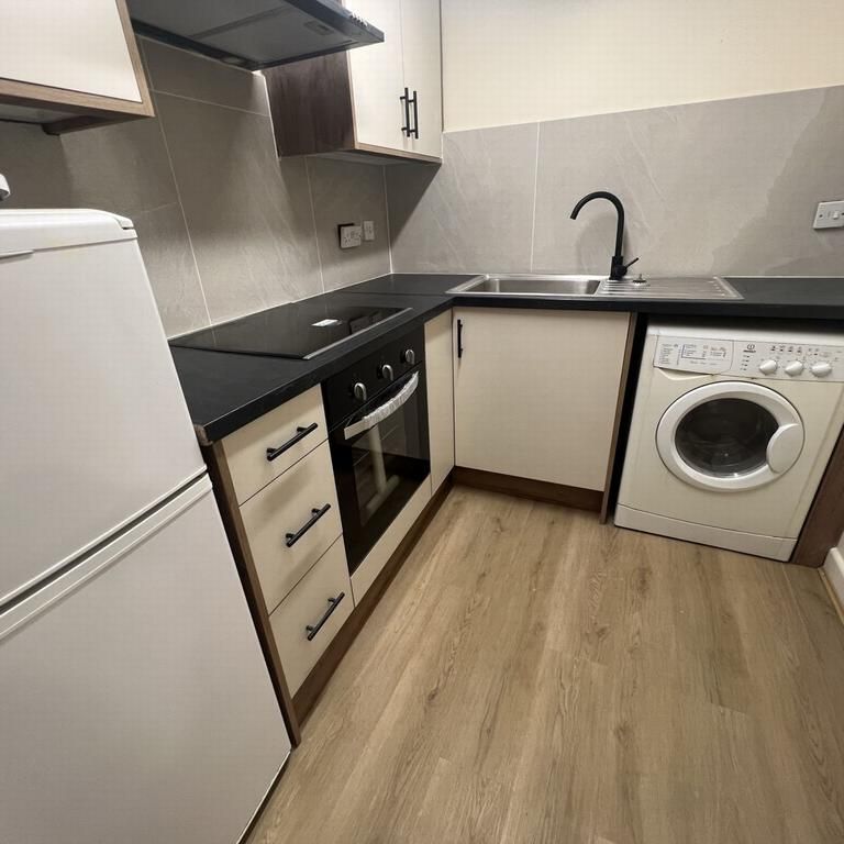 1 bedroom flat to rent - Photo 1
