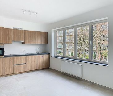 Te huur - Appartement in Evere - Photo 2