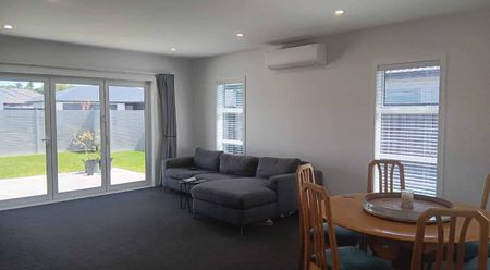 Meech Way, Frimley - Photo 5