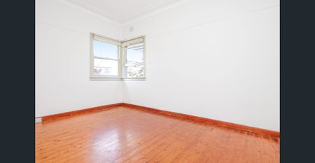 Three Bedroom Home In Whisper Quiet Location - Photo 4