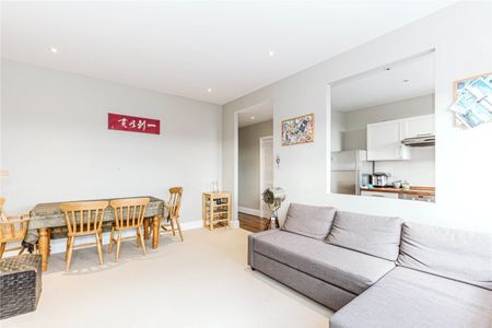 Burlington Road, - Photo 3