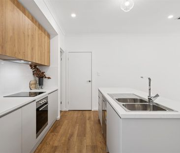 Brand New Large Family Home - Photo 6