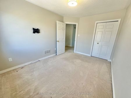 For Lease - 1413 Costigan Road, Milton, Ontario - Photo 2