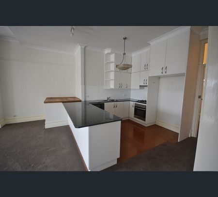 1/96 Bathurst Road, Katoomba, NSW 2780 - Photo 2