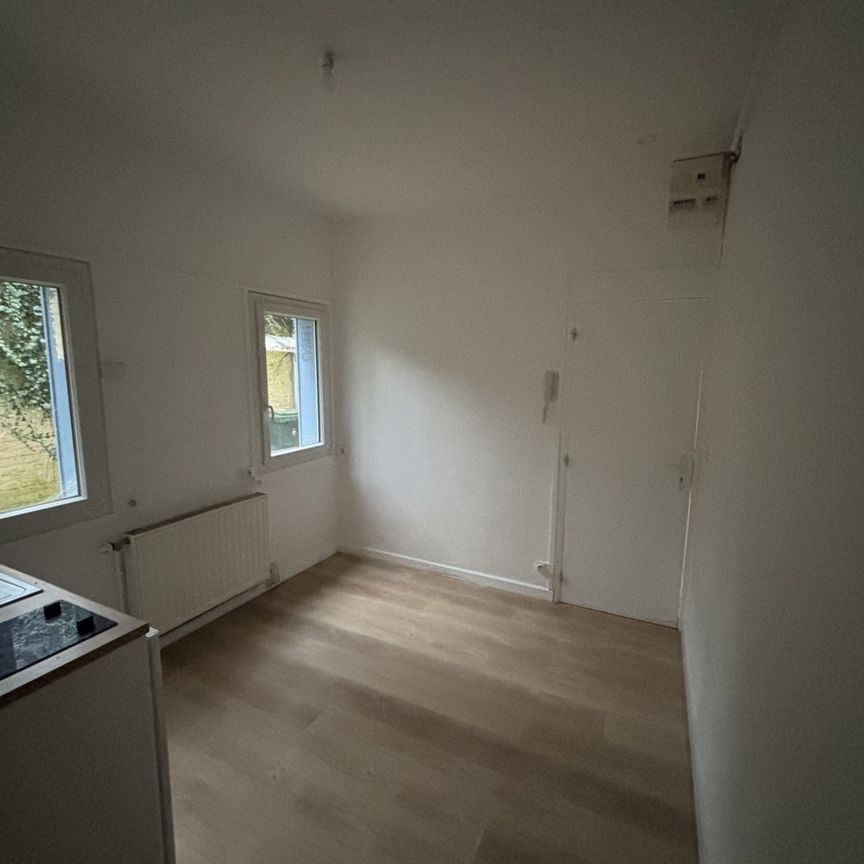 APPARTEMENT T2 NON MEUBLÉ - PROCHE TOUTES COMMODITÉS - Photo 1