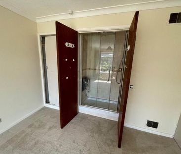 2 bedroom semi-detached bungalow to rent - Photo 5