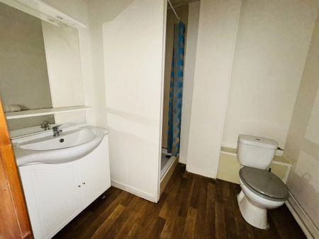 Location Appartement 2 pièces 28 m2 à Saint-Quentin - Photo 5