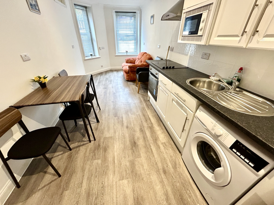 1 bedroom apartment to rent - Photo 1