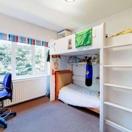 York Way, London, N20 - Photo 1