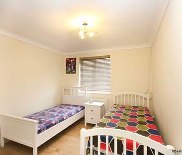 3 bedroom property to rent in Bracknell - Photo 6