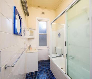 Charming Central Unit! - Photo 6