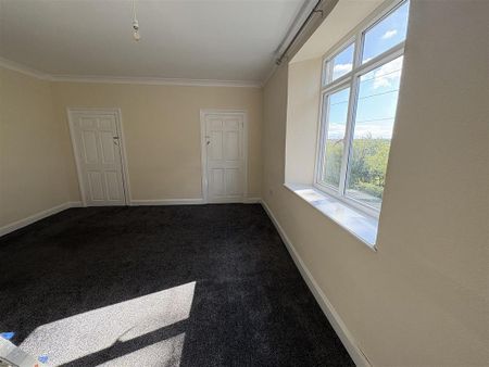 5 bedroom house to rent - Photo 2