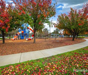 charming 3 bedroom townhouse - Photo 2