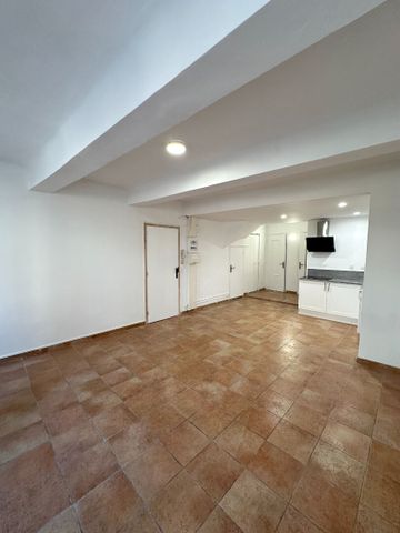 Appartement 3 pièces - 47.50 m2 - LE LUC, - Photo 4