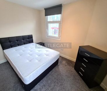 2 bedroom flat to rent - Photo 6
