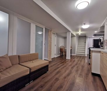 For Lease - 17 Boticelli Way, Vaughan, Ontario - Photo 2