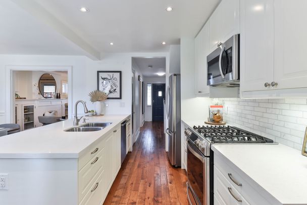 For Lease - 1334 Pape Avenue, Toronto, Ontario - Photo 1