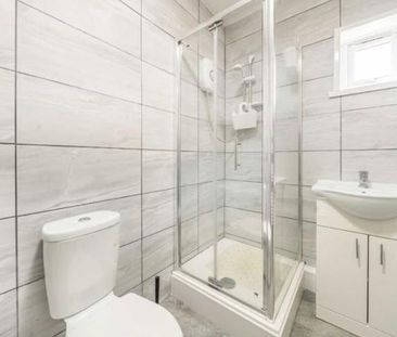 Room in a Shared House, Gospatrick Road, N17 - Photo 4