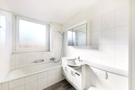 3.5 Zimmer, 93 m², 4. Stock - Photo 3