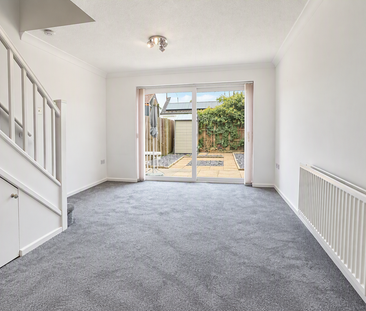 2 bedroom terraced house to rent - Photo 4