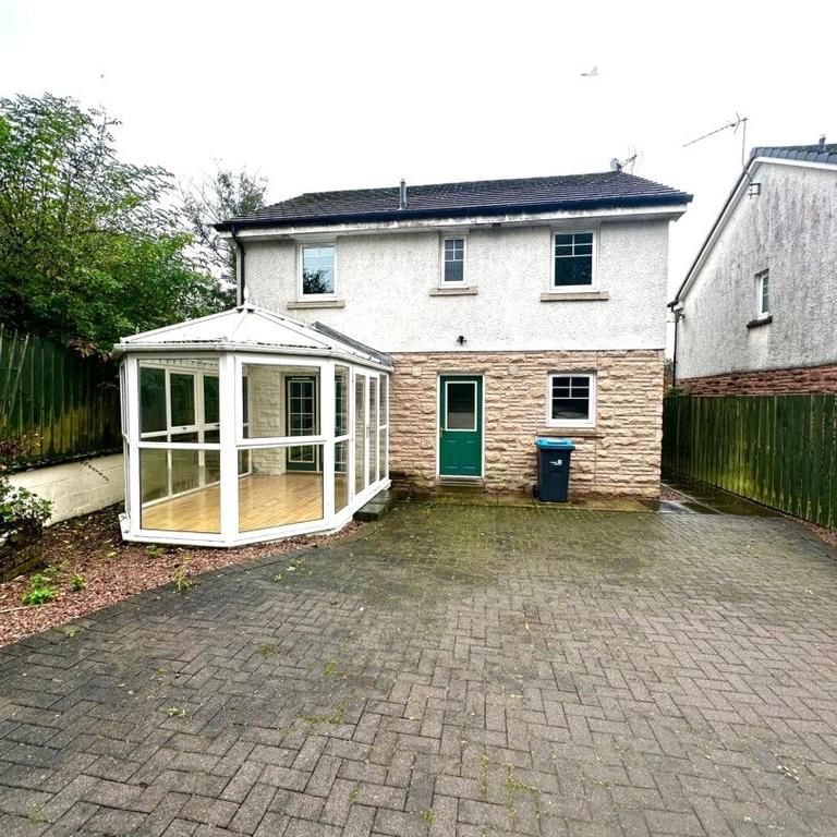 4 bedroom detached house to rent - Photo 1