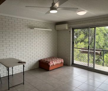 “Spacious Two-Bedroom Unit in Convenient Annerley Location” - Photo 6