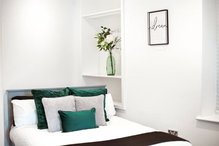 Studio Flat, Dyke Road, BN1 - Photo 4