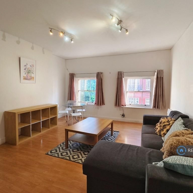 1 bedroom flat to rent - Photo 1