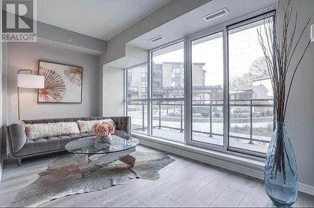 New Beautiful Open-Concept 1B+Den 1B Ultra-Modern Condo For Lease | Toronto - Photo 2