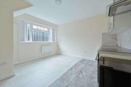 Garston, Watford, WD25 - Photo 4