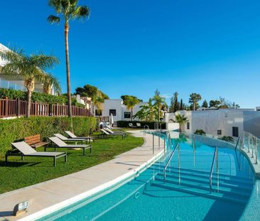 Luxury Villa for rent in The Golden Mile, Marbella, Andalusia - Photo 6