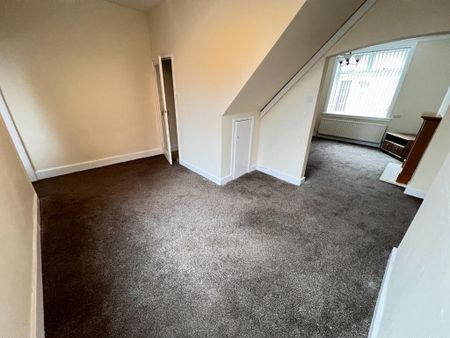 2 bedroom terraced house to rent - Photo 4