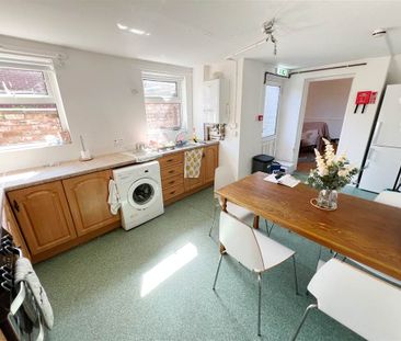 12 Strandview Street, Belfast, BT9 5FF - Photo 5