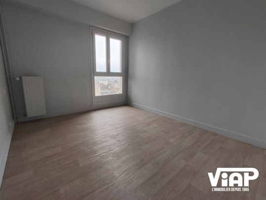 BEAU T2 AVEC BALCON - Photo 1