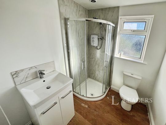 2 bedroom mid-terrace to rent The Courtyard, Boston - Photo 1