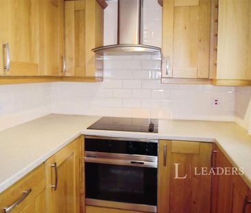 1 bedroom flat to rent - Photo 2