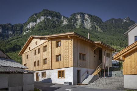Charmante Altbauwohnung mit modernem Wohnkomfort - Photo 3
