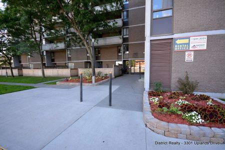 3301 Uplands Dr. Apartments - Photo 2