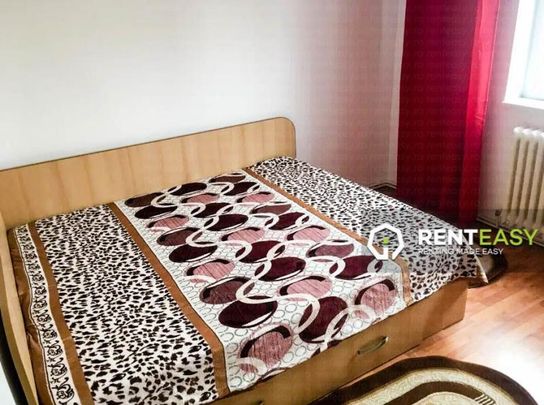 Apartament de inchiriat cu trei camere situat in zona Palas - Sfantu Lazar - Fotografie 1
