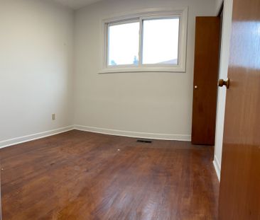 For Lease - 166 Roywood Drive, Toronto, Ontario - Photo 6