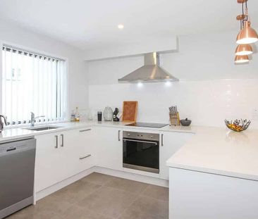 LIVE THE LIFESTYLE IN THE HUB OF SILVERDALE! - Photo 2