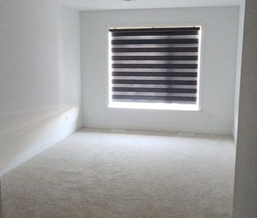 For Lease - 304 Makobe Lane, Blossom Park - Airport and Area, Ontario - Photo 6