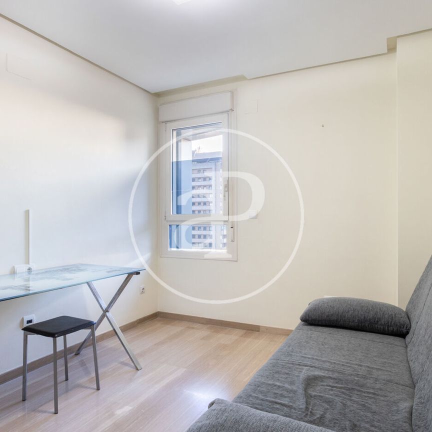 Flat for rent with swimming pool in Benicalap (Valencia) - Photo 1