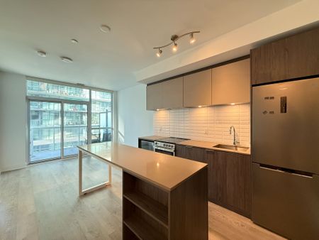 For Lease - 65 Annie Craig Drive Unit# 406, Toronto, Ontario - Photo 5