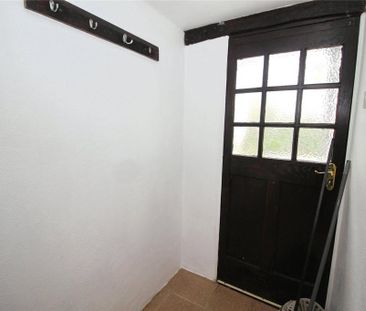 2 bedroom bungalow to rent - Photo 3