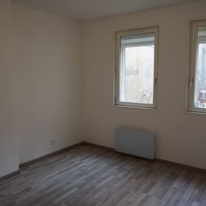 Location Appartement P2 Sens - Photo 2