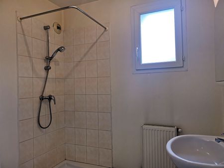 Location Appartement 2 pièces 39m² - Photo 4