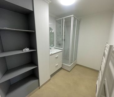 Location Appartement 3 pièces 84m² - Photo 2